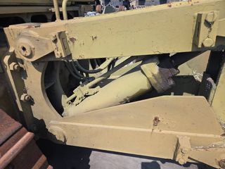 ΡΙΠΠΕΡ CATERPILLAR D7 (REAPER)-thumb-3