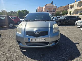 Toyota Yaris 2007-thumb-3