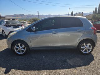 Toyota Yaris 2007-thumb-5