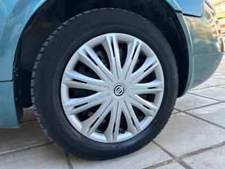 Nissan Primera 2003-thumb-38