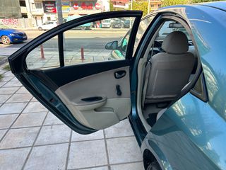 Nissan Primera 2003-thumb-18