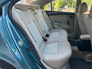 Nissan Primera 2003-thumb-24