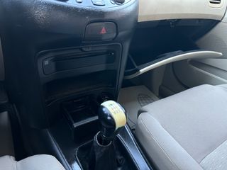 Nissan Primera 2003-thumb-32