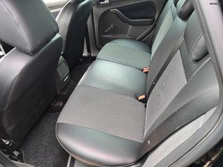 Ford Focus 2008-thumb-11