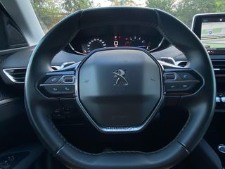 Peugeot 3008 2019-thumb-10