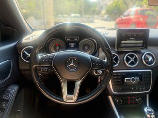 Mercedes-Benz CLA 180 2013-thumb-11