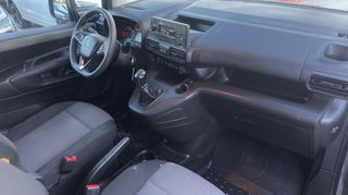 Opel Combo 2019-thumb-9