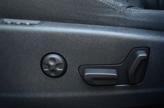 Peugeot 3008 2018 1200cc Auto Δερμα-thumb-7