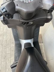 Piaggio X8 250 2006 ie (injection)-thumb-10