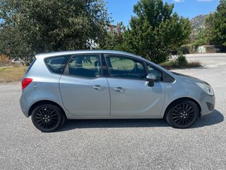 Opel Meriva 2011-thumb-3