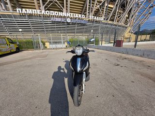 Piaggio Beverly 300i 2012-thumb-3