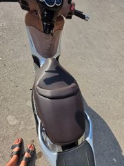 Piaggio Beverly 300i 2012-thumb-8