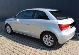 Audi A1 2011-thumb-1