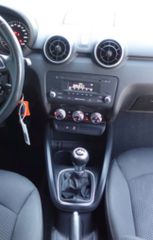 Audi A1 2011-thumb-3