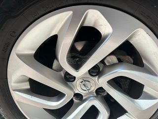 Opel Crossland X 2019-thumb-31