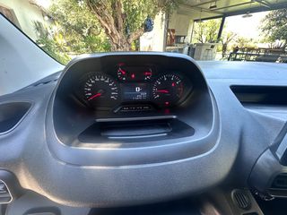 Peugeot Partner 2021-thumb-10