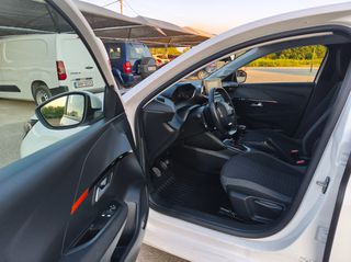 Peugeot 208 2021 1.2 PureTech Active-thumb-7
