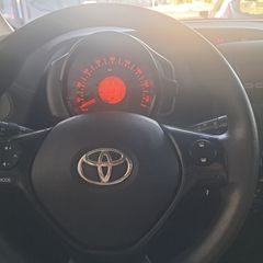 Toyota Aygo 2015-thumb-18