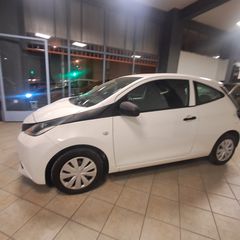 Toyota Aygo 2015-thumb-27