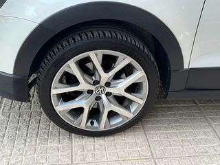 Volkswagen Polo 2014 CROSS DIESEL-thumb-9