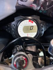 Kawasaki Ninja ZX - 10 R 2007-thumb-4