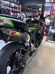 Kawasaki Ninja ZX - 10 R 2007-thumb-5