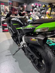 Kawasaki Ninja ZX - 10 R 2007-thumb-6
