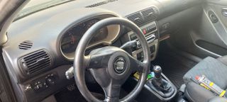Seat Leon 2005-thumb-5