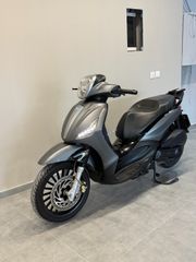 Piaggio Beverly 300i 2015 piaggio Beverly 300-thumb-4