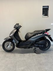 Piaggio Beverly 300i 2015 piaggio Beverly 300-thumb-5