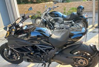 Ducati Diavel 2011-thumb-2