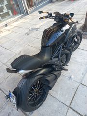 Ducati Diavel 2011-thumb-3