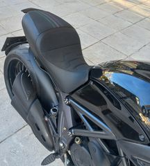 Ducati Diavel 2011-thumb-6