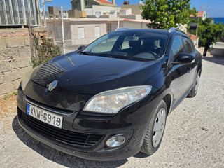 Renault Megane 2013 1.5 .DIESEL-thumb-1