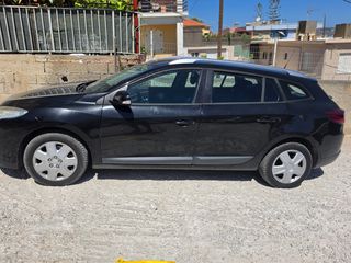 Renault Megane 2013 1.5 .DIESEL-thumb-2