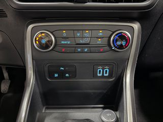 Ford EcoSport 2018-thumb-24