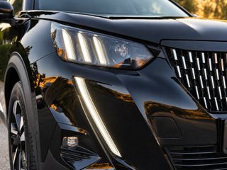 Peugeot 2008 2022 GT // FULL EXTRA !!-thumb-3