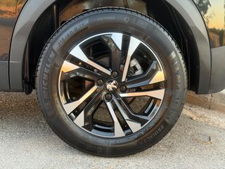 Peugeot 2008 2022 GT // FULL EXTRA !!-thumb-6