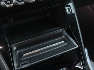 Peugeot 2008 2022 GT // FULL EXTRA !!-thumb-22
