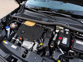 Peugeot 2008 2022 GT // FULL EXTRA !!-thumb-29