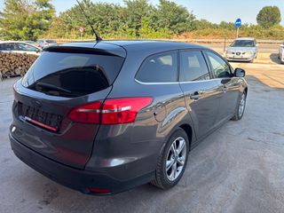 Ford Focus 2015 Xenon,0€ τέλη, camera ,keyless ,titanium-thumb-5
