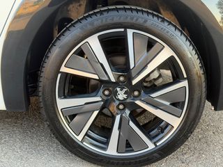 Peugeot 208 2022 GT PACK // 130HP // FULL EXTRA-thumb-8