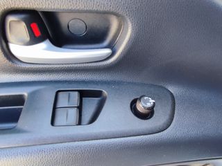 Toyota Aygo (X) 2022 'X-PLAY,-ΟΘΟΝΗ-ΚΑΜΕΡΑ-O ΤΕΛΗ-BOOK SERVICE-thumb-42