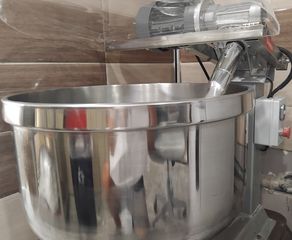 Επαγγελματικό Ζυμωτήριo 80αρι