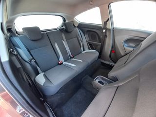 Ford Fiesta 2017-thumb-16