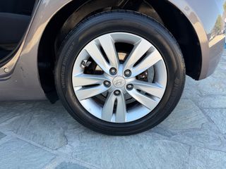 Hyundai ix20 2012 1.6 DIESEL Panorama-thumb-32