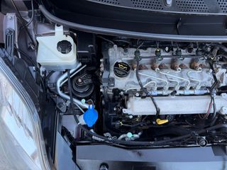 Hyundai ix20 2012 1.6 DIESEL Panorama-thumb-34