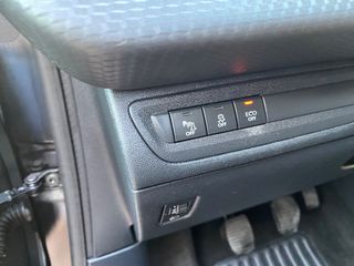 Peugeot 208 2015 1.2 PURETECH ALLURE 110HP NAVI CAMERA-thumb-31