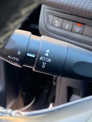 Peugeot 208 2015 1.2 PURETECH ALLURE 110HP NAVI CAMERA-thumb-33