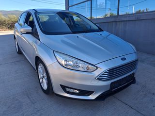 Ford Focus 2015-thumb-1